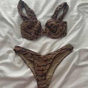 WeWoreWhat Brown and Black Textured Bikini